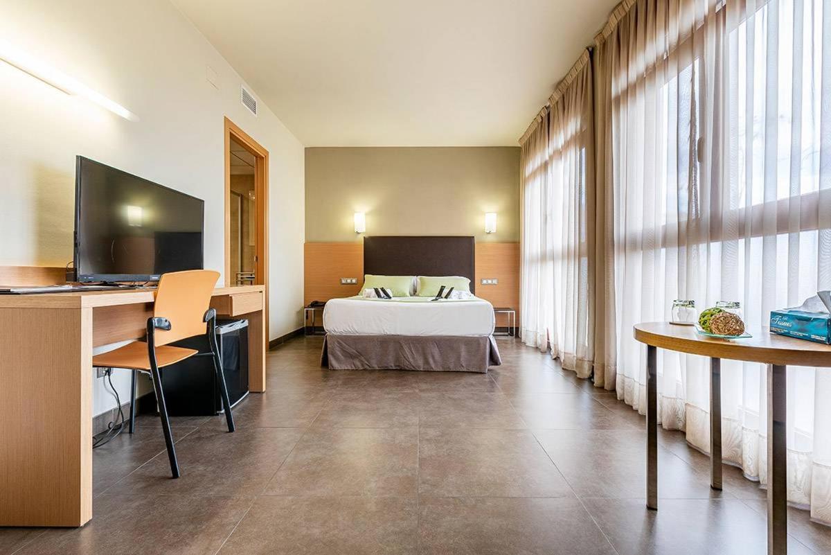 Hotel Pere III El Gran Vilafranca del Penedès Esterno foto