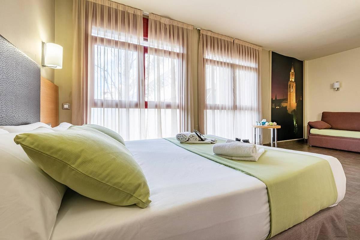 Hotel Pere III El Gran Vilafranca del Penedès Esterno foto