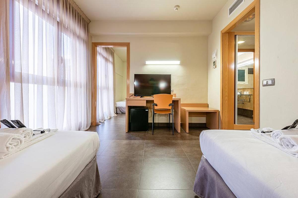 Hotel Pere III El Gran Vilafranca del Penedès Esterno foto